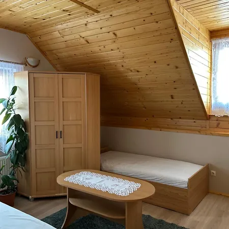 롯지 Pod Sosnami *